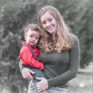 Meet your Posher, Ivy